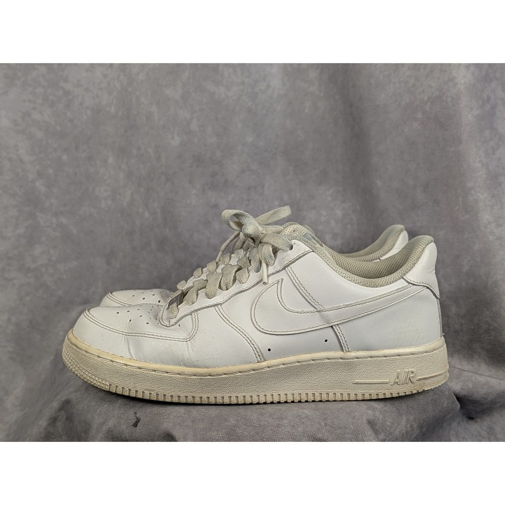 Nike Air Force 1 07 Low Triple‎ White Mens Sneakers CW2288-111 Size 8.5
